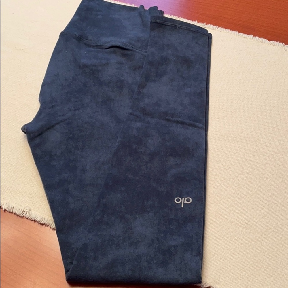 Alo Leggings